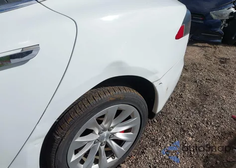 2016 Tesla Model S 90D/P100D/P85D/P90D z USA, uszkodzony, nr VIN 5YJSA1E49GF126764